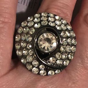 Jennifer Lopez stretch rhinestone stretch ring